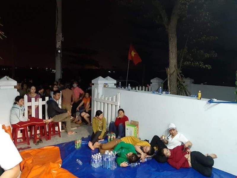 Đã có xô xát xảy ra tại nơi dân vây đòi sổ đỏ suốt đêm ở Quảng Nam
