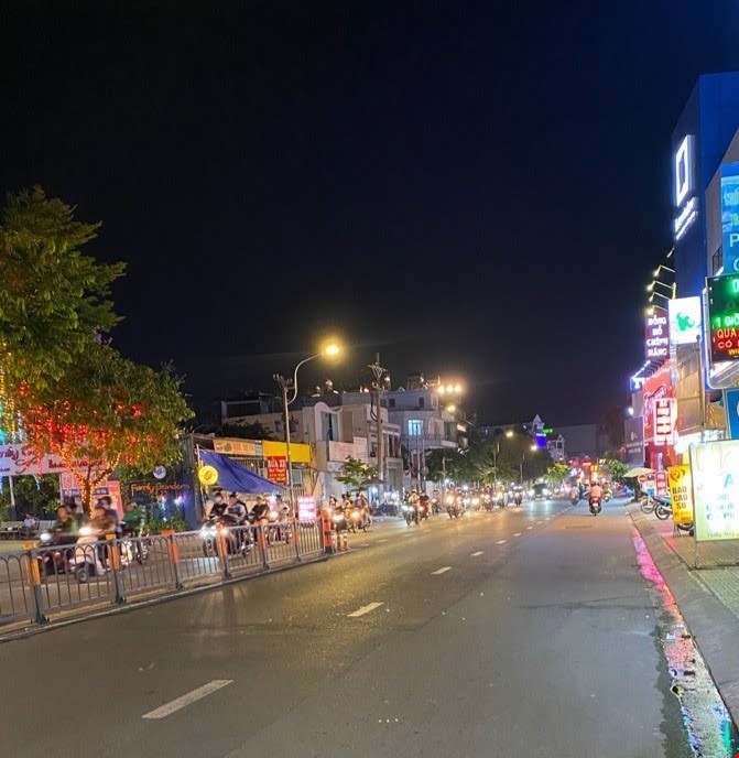 Bán nhà Gò Vấp, hẻm ô tô 16 chỗ Phan Văn Trị ,140m², chưa đầu tư,  sát Cityland , 17.8 tỷ
