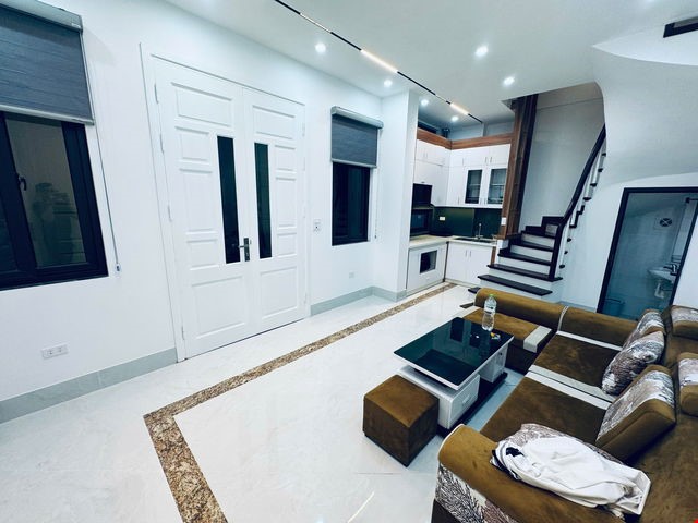 Bán Gấp Siêu Phẩm Nhà Lô Góc Gần Ô Tô - Yên Hoà Cầu Giấy 40m2 – 5 Tầng – 8 Tỷ