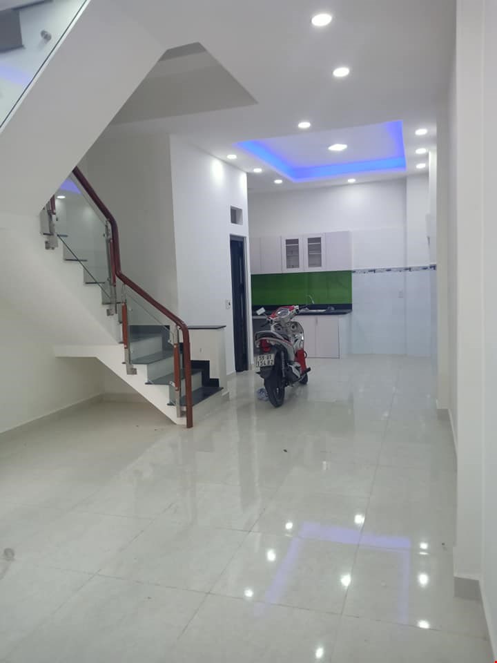 NHÀ ĐẸP - HXH - 4T BTCT - Âu Cơ - Giáp Tân Bình - Chỉ nhình 3 tỷ NHÀ ĐẸP - HXH - 4T BTCT - Âu Cơ - Giáp Tân Bình - Chỉ nhình 3 tỷ