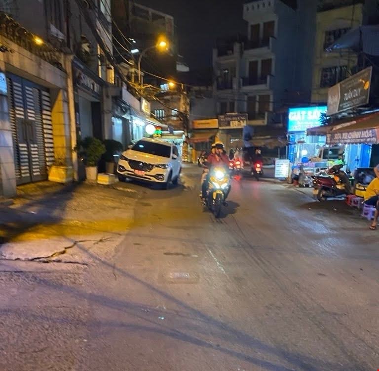 BÁN NHÀ HẺM XE HƠI PHAN VĂN TRỊ GÒ VẤP GẦN ĐHCN4 60M², 6.5 TỶ TL