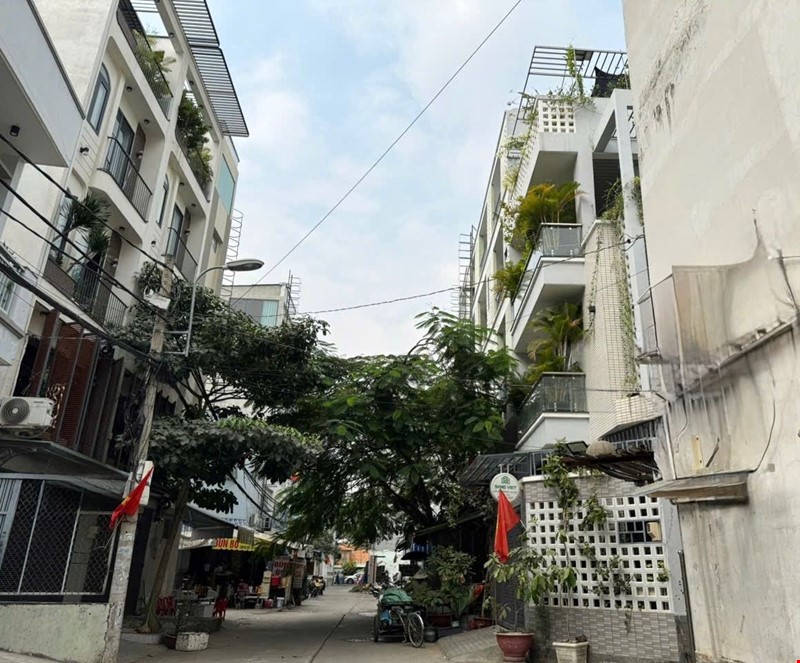Bán nhà hẻm xe hơi Dương Quảng Hàm, Gò Vấp, 56m², 5 tầng, 4PN, 9.8 tỷ TL