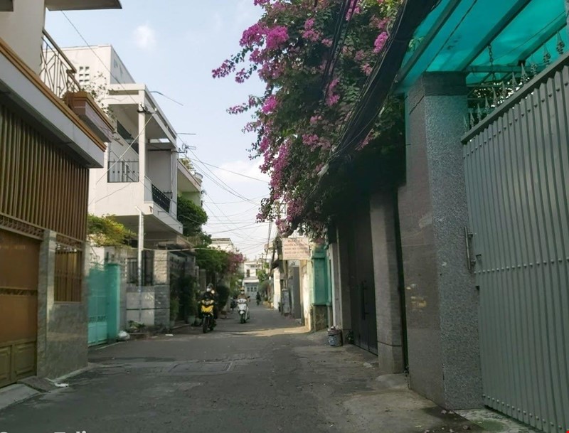 Bán nhà Gò Vấp, hẻm xe hơi Lê Đức Thọ, 50m², 3 tầng, 4PN, 6.48 tỷ - nhà dưới 7 tỷ có sổ riêng Bán nhà Gò Vấp, hẻm xe hơi Lê Đức Thọ, 50m², 3 tầng, 4PN, 6.48 tỷ - nhà dưới 7 tỷ có sổ riêng