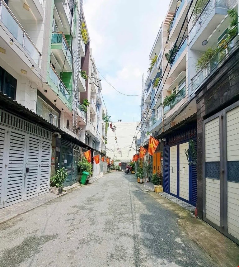 Bán nhà hẻm xe hơi Quang Trung, Gò Vấp, 4x19m, 4 tầng,sổ vuông đẹp, 9.5 tỷ TL