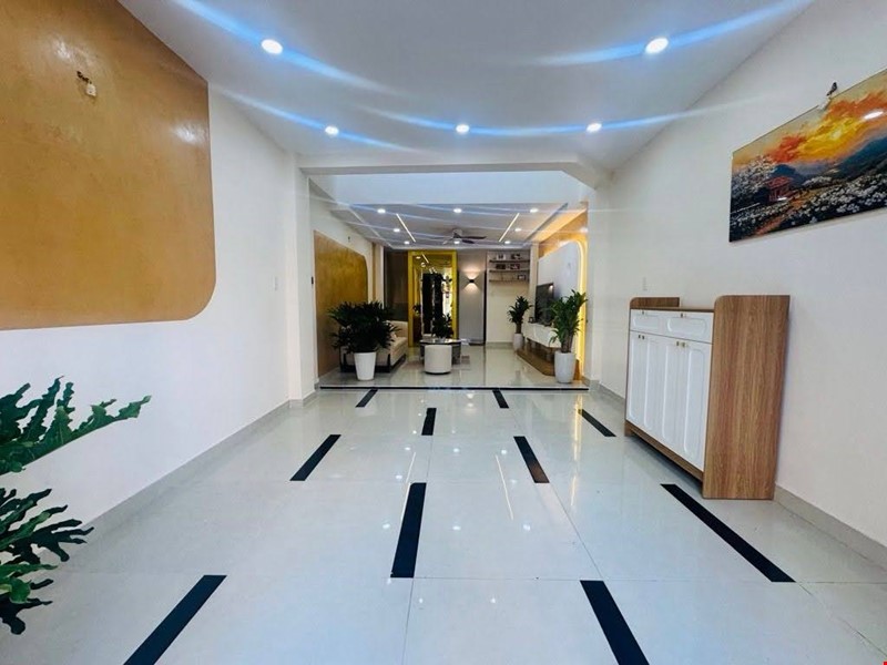 Bán nhà mặt tiền Gò Vấp, gần Bình Thạnh, Phú Nhuận, 50M2, 5 tầng, thang máy, 9.45 tỷ TL