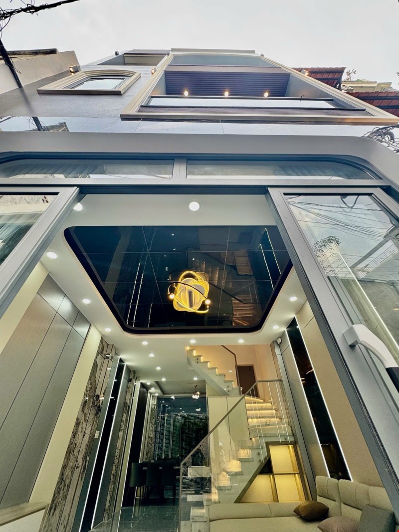 Bán nhà 4 tầng sát mặt tiền Phạm Văn Đồng, Gò Vấp, 60M² ,nhà mới ở ngay, sổ vuông đẹp, 9.xtỷ TL