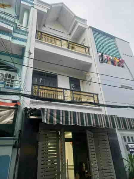 Nhà 2 lầu, đẹp, Huỳnh Văn Bánh, 4 x 9m, 3PN, 5.3 tỷ, Phú Nhuận
