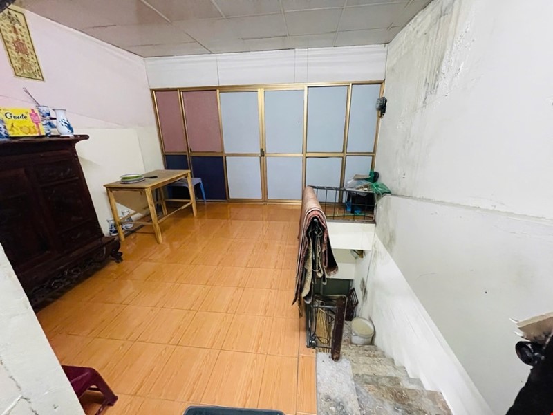 Bán nhà mặt phố Cầu Giấy, 22 tỷ, 69m2, pháp lý đầy đủ, uy tín Hot!