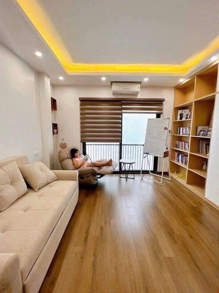 NHÀ ĐẸP – FULL NỘI THẤT, Ở NGAY - TRUNG KÍNH, CẦU GIẤY.