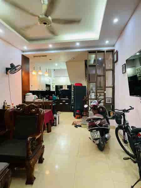 ban-nha-moi-tinh-dao-tan-linh-lang-ba-dinh-435-ty-35m2-x-5t-cuc-dep-gan-pho-pr4077