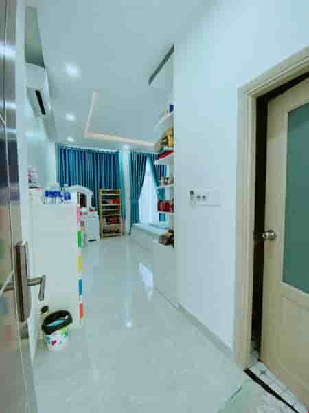 vi-tri-dep-4m-thong-pho-quang-45x10m-2-lau-phu-nhuan-pr6200