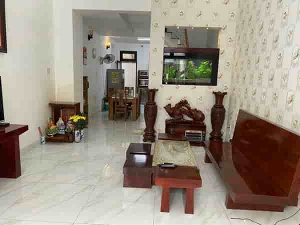 hem-4m-dep-tran-huy-lieu-42-x-155m-3-lau-105-ty-phu-nhuan-pr6090