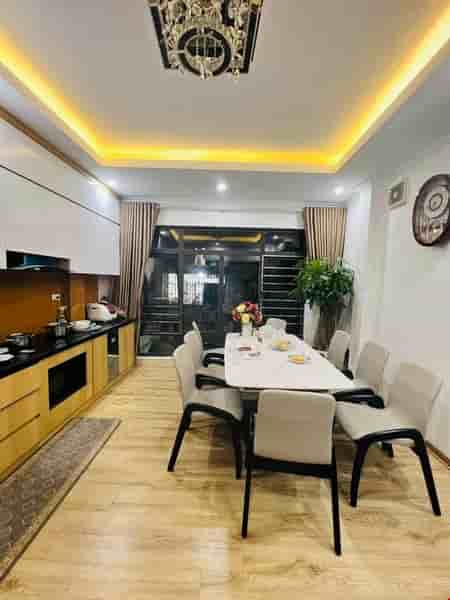 khach-kinh-doanh-mat-pho-don-het-ve-day-a-pr6245