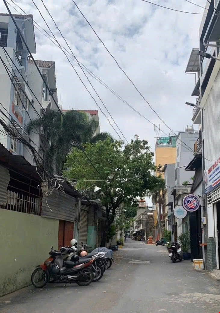 ban-nha-go-vap-hem-xe-hoi-nguyen-van-nghingay-dhcn481m-chdv-13-phong-99ty-tl-pr7904