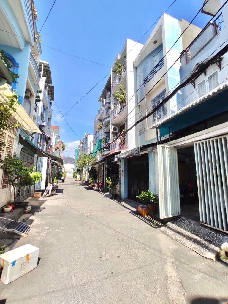 ban-nha-go-vap-hem-xe-hoi-pham-van-chieu-118m²-8-pn-2-mat-hem-chi-99-ty-tl-pr7571