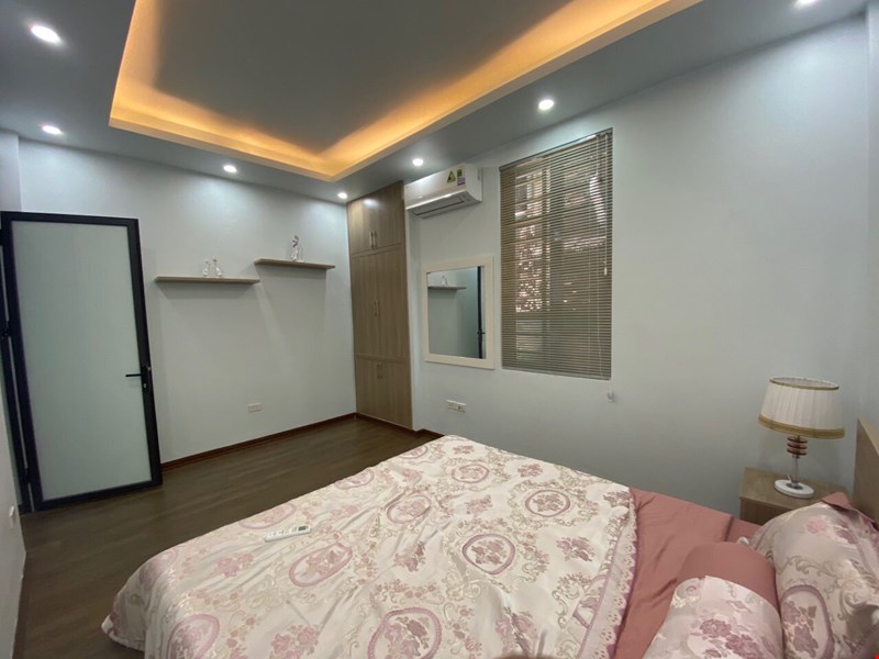 gia-dinh-can-ban-nha-doi-can-chuyen-chung-cu-metropolis-o-6-tang-4-ty-pr4073